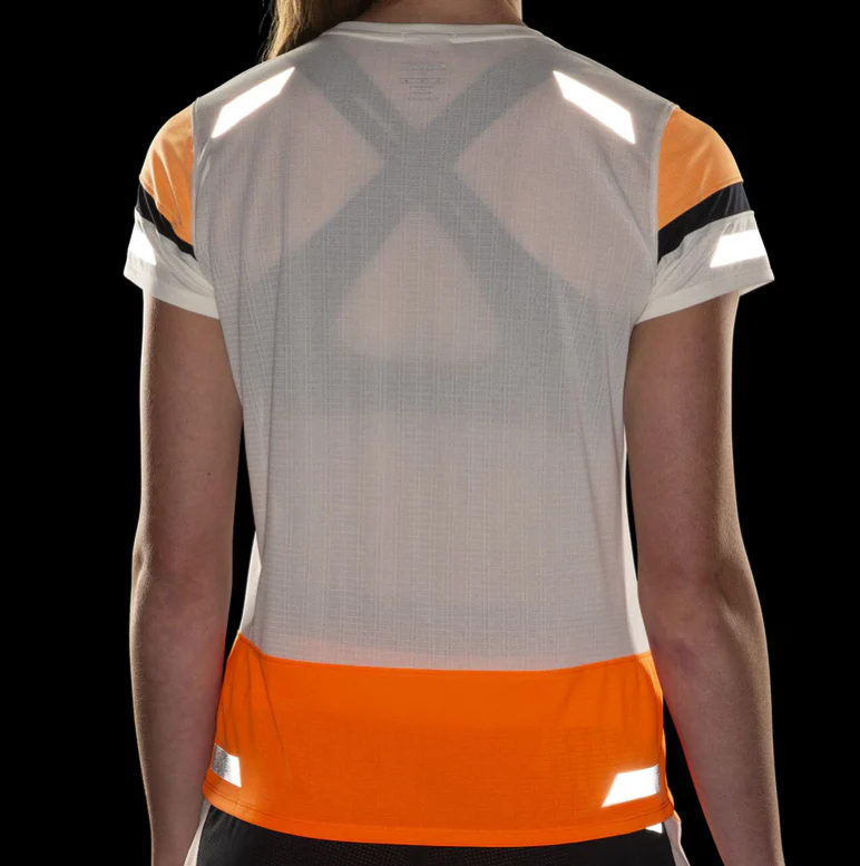 Brooks Run Visible Women’s Short Sleeve 2.0 - Image 4